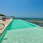 Comoda Habitacion Con Vista Al Mar